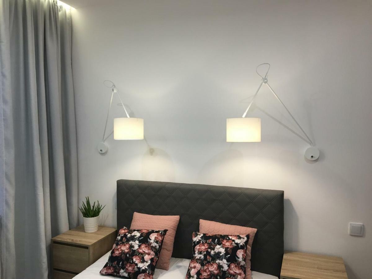Family & Business Elegant Apartments Ul Astronautow Centrum Downtown - 3 Bedroom, Parking Кельце Екстер'єр фото