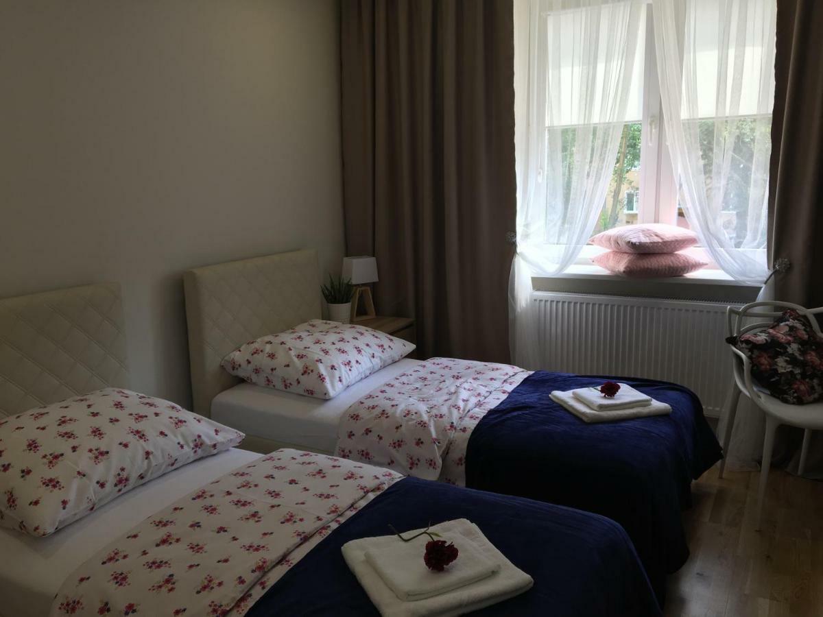 Family & Business Elegant Apartments Ul Astronautow Centrum Downtown - 3 Bedroom, Parking Кельце Екстер'єр фото